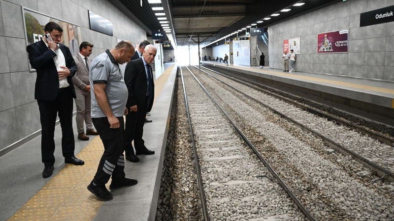 Bursa Büyükşehir Belediye Başkanı Mustafa Bozbey, geçtiğimiz günlerde şehrin batı