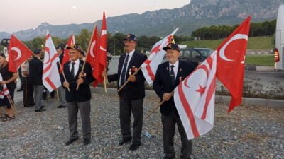 Bursa’da yaşayan Kıbrıs gazileri, Bursa Büyükşehir Belediyesi tarafından düzenlenen organizasyonla