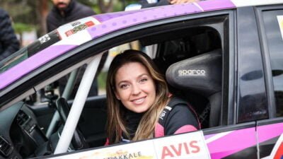 VİDEO-Osmangazi Belediyesi Yazı İşleri Müdürlüğü personeli Kübra Keskin, dünyadaki tek