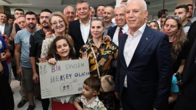 Cumhuriyet Halk Partisi Genel Başkanı Özgür Özel, Nilüfer Belediyesi’ni ziyaret