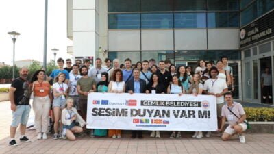 "SESİMİ DUYAN VAR MI" Erasmus Projesi katılımcılarından Gemlik Belediye Başkanı