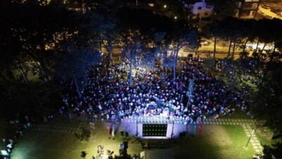 İznik Belediyesi ikincisini gerçekleştirdiği yaz etkinliklerine animasyon film gösterimiyle başladı.