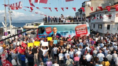 CHP Genel Başkanı Özgür Özel, Mudanya Belediyesi’ni ziyaretinin ardından Mütareke