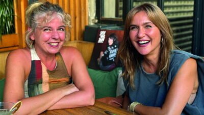 Şevval Sam’ın, 30 yıllık sanat hayatı hakkında merak edilenleri içtenlikle