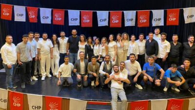 İki başkan adayı Buket Altay ve Deniz Oğuz'un başkanlık için