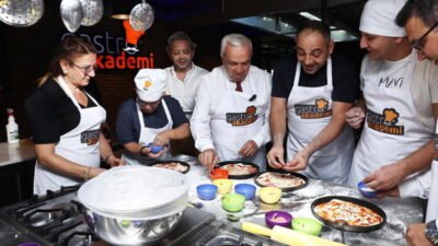 Nilüfer Belediyesi Bizim Ev Engelliler Sosyal Yaşam Destek Merkezi katılımcıları,