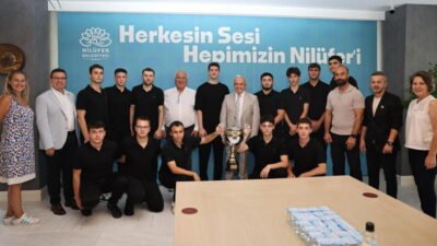 2023-2024 Sezonu Hentbol Yıldız Erkekler Türkiye Şampiyonu olan Nilüfer Belediyespor