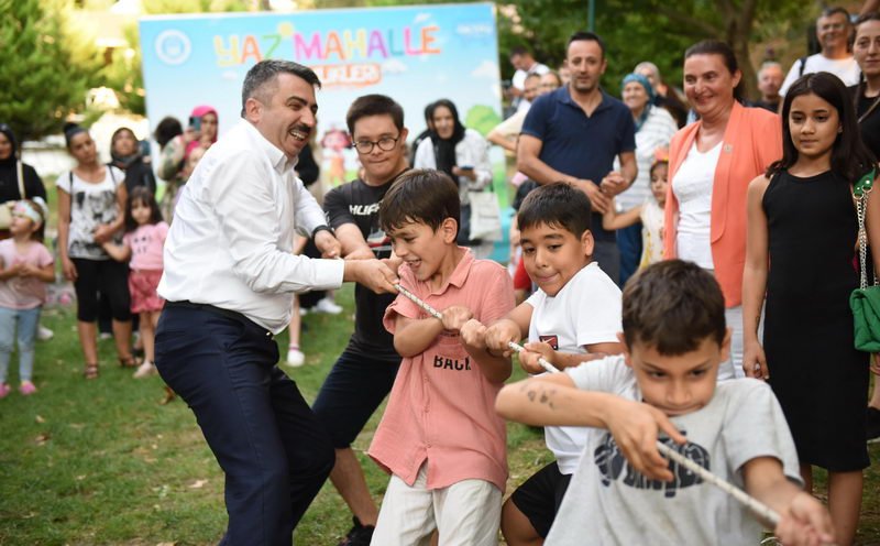 Yıldırım Belediyesi, yaz boyunca 15 mahallede düzenleyeceği şenliklerde yaklaşık 15