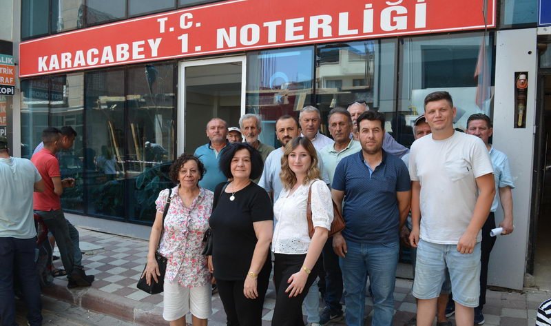 Karacabey'de CHP delegeleri noter huzurunda imza topladı. CHP Karacabey ilçe