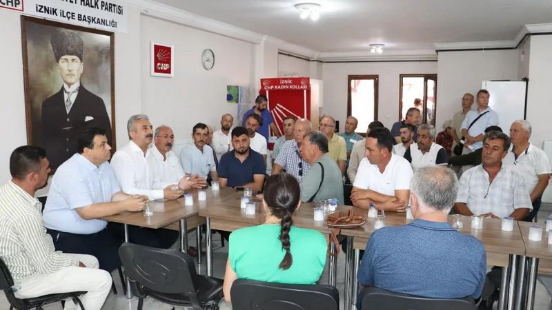 CHP Bursa İl Başkanı Nihat Yeşiltaş ile CHP Bursa Milletvekili