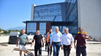 CHP Bursa İl Başkanı Nihat Yeşiltaş, Bursa Milletvekili Kayıhan Pala