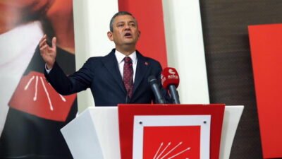 Cumhuriyet Halk Partisi Genel Başkanı Özgür Özel'in cuma günü Buırsa'ya