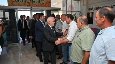 Bursa Büyükşehir Belediye Başkanı Mustafa Bozbey, Mustafakemalpaşa ve Karacabeyli çiftçilerin