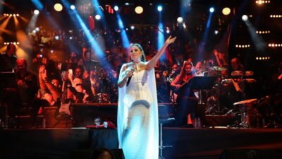 30 Ağustos Zafer Bayramı etkinlikleri kapsamında binlerce kişinin katılımıyla fener