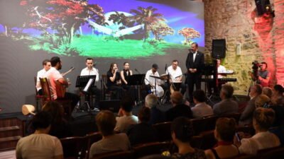 Osmangazi Belediyesi, 1 Eylül Dünya Barış Günü’ne özel konser düzenledi. 