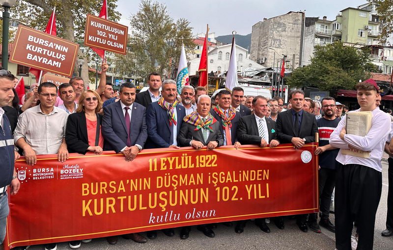 Bursa’nın düşman işgalinden kurtuluşunun 102. yıl dönümü anısına Bursa Büyükşehir