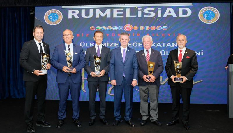 Rumeli kültürünü en güzel şekilde yaşatan ve gerek kişilikleri ile