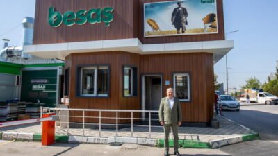 Bursa Büyükşehir Belediyesi, ihtiyaç sahiplerine ücretsiz ekmek dağıtımına başladı. Türkiye’nin