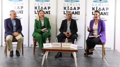 Sözcüklerin Rotası Gemlik Kitap Limanı adıyla düzenlenen fuarda 35 gazeteci,