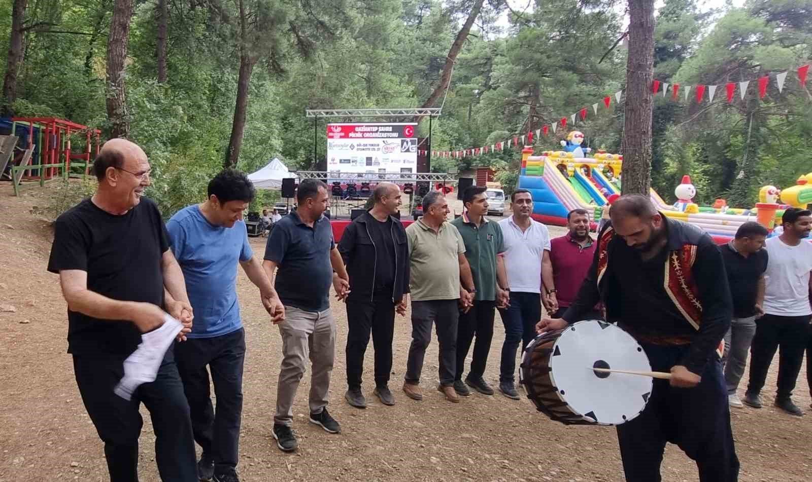 GAZİANTEP SAHRE ŞENLİĞİ, BURSA'DA YAŞAYAN 7'SİNDEN 70'İNE BİNLERCE VATANDAŞI BİR
