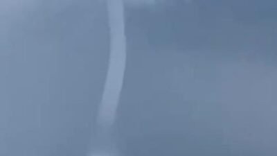 BURSA'NIN KARACABEY İLÇESİNDE MEYDANA GELEN HORTUM VATANDAŞLARIN PANİK OLMASINA NEDEN