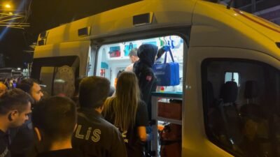 BURSA'DA 'YAN BAKMA' MESELESİ YÜZÜNDEN ÇIKAN KAVGADA 1 KİŞİ BIÇAKLA