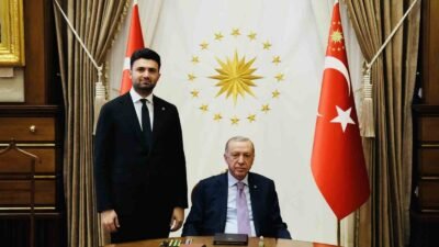 CUMHURBAŞKANI RECEP TAYYİP ERDOĞAN, BURSASPOR BAŞKANI ENES ÇELİK'İ KABUL ETTİ.