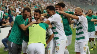 Ligde ilk 7 haftada 17 puan toplayan ve gol yemeyen