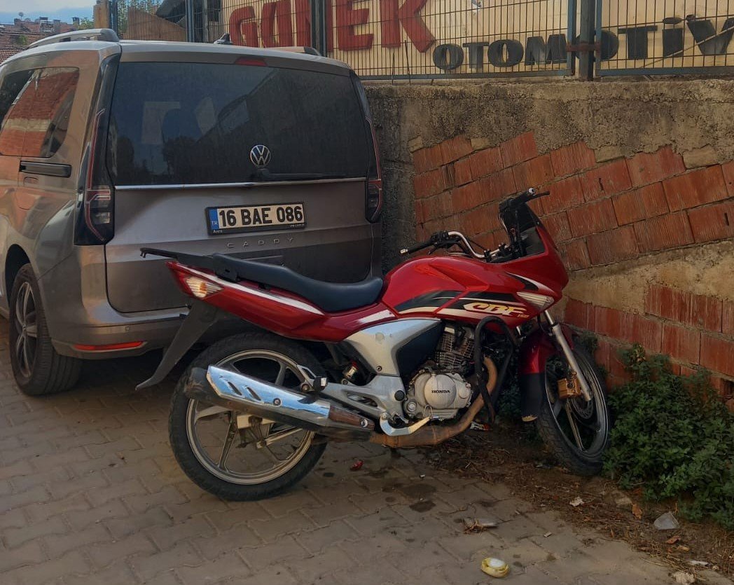 BURSA'NIN YENİŞEHİR İLÇESİNDE ÇALINAN 2 MOTOSİKLET 47 KAMERA İNCELEMESİ SONUCUNDA