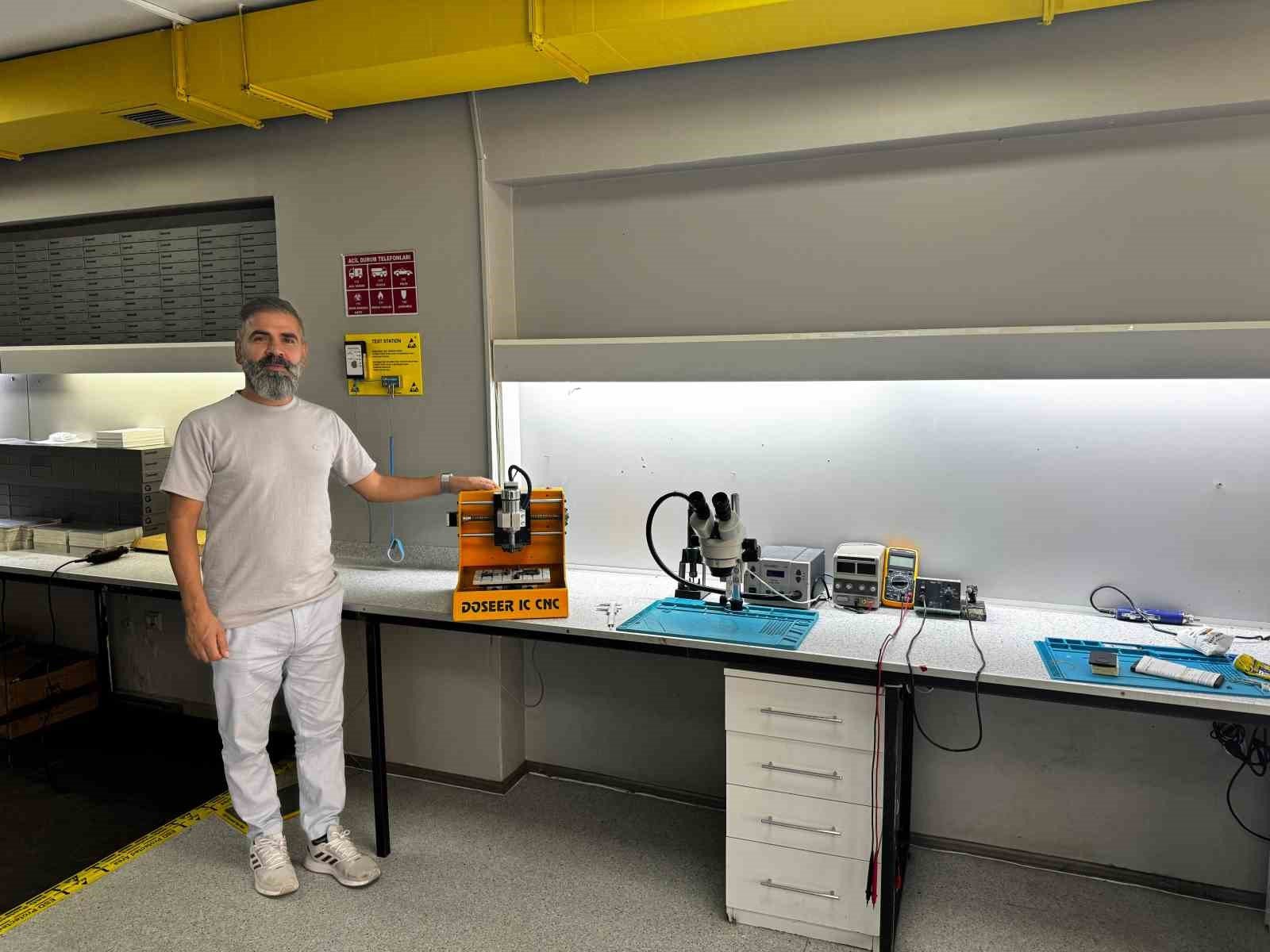 Bursa’da 17 yıldır telefon tamirciliği ile uğraşan Doğan Seyfi Dağtaş