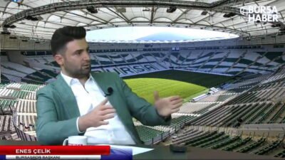Bursaspor Kulübü Başkanı Enes Çelik, Yüzüncü Yıl Atatürk Stadyumu’nun zemininden