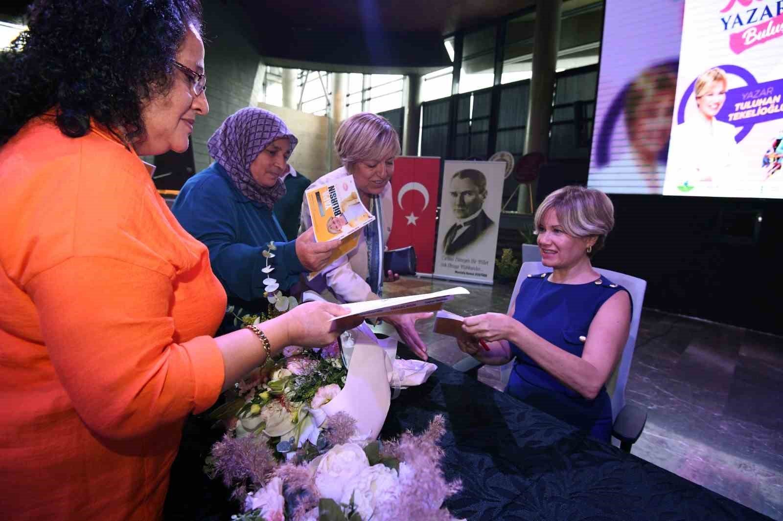 Tuluhan Tekelioğlu, Osmangazili kadınlarla buluştu