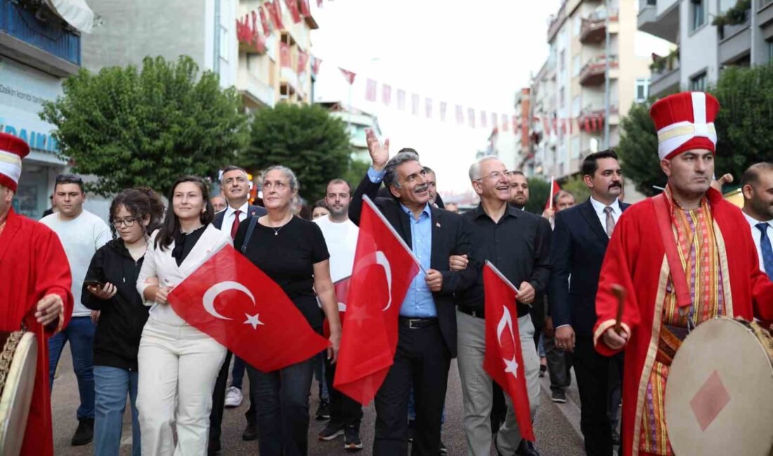 11 EYLÜL GEMLİK'İN DÜŞMAN İŞGALİNDEN KURTULUŞU'NUN 102. YILI, İLÇEDE ÇEŞİTLİ