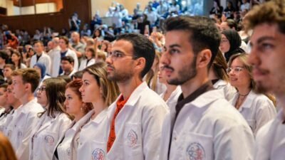 Bursa Uludağ Üniversitesi (BUÜ) Tıp Fakültesi’ne bu yıl başlayan öğrenciler,