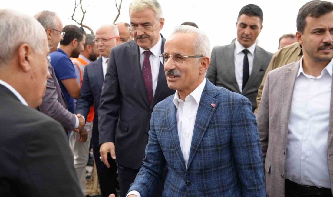 ULAŞTIRMA VE ALTYAPI BAKANI ABDULKADİR URALOĞLU, ZAMANDAN VE YAKITTAN 247