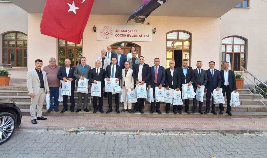 MHPLİLER ÇOCUK ESİRGEMEDEKİ ÇOCUKLARI SEVİNDİRDİ