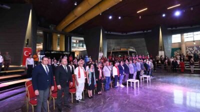 OSMANGAZİ BELEDİYESİ, BURSA’NIN DÜŞMAN İŞGALİNDEN KURTULUŞUNUN 102’İNCİ YILDÖNÜMÜNDE ‘ATATÜRK’ÜN SEVDİĞİ