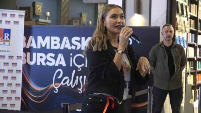 SANATÇI ŞEVVAL SAM, YENİ PLAĞININ TANITIMI VE D&R CAFE ŞUBESİNİN