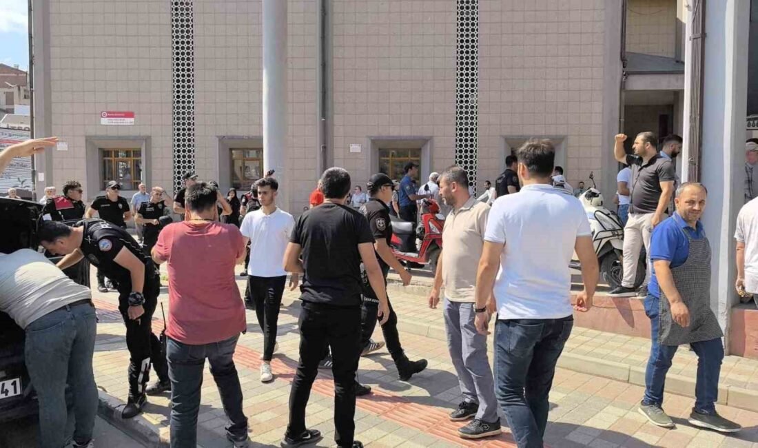 BURSA'NIN İNEGÖL İLÇESİNDE 2 ŞAHIS ARASINDA TELEFON TAMİRİ SEBEBİYLE YAŞANAN