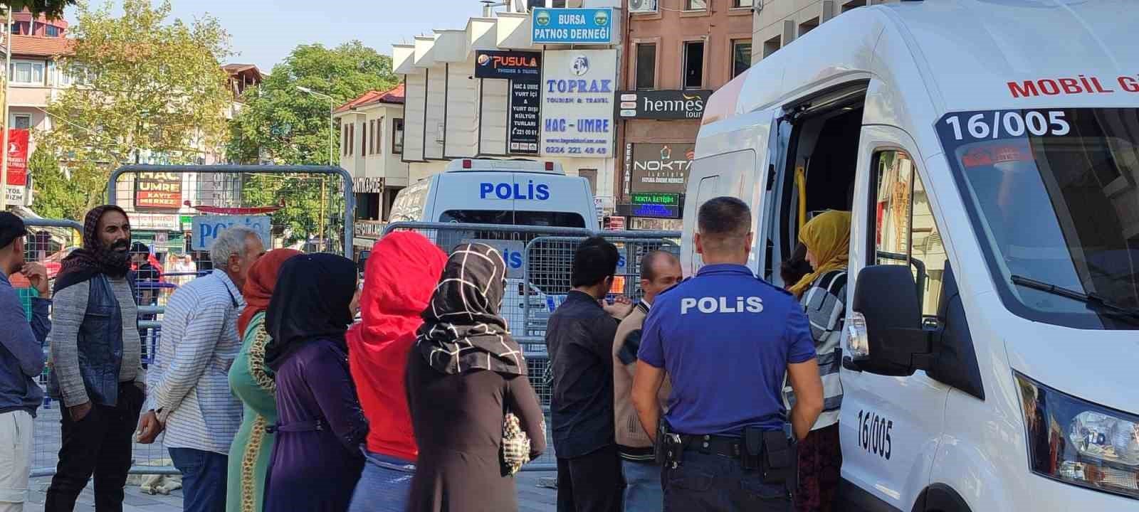 Yenişehir’de düzensiz göçmenlere operasyon düzenlendi. Yenişehir Belediyesi’nin de destek verdiği