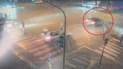 Bursa’da 18 yaşındaki ehliyetsiz sürücünün çarptığı 16 yaşındaki kız, tedavi