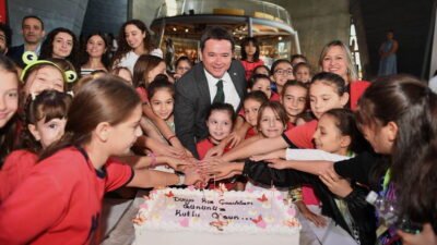Osmangazi Belediye Başkanı Erkan Aydın, ‘11 Ekim Dünya Kız Çocukları