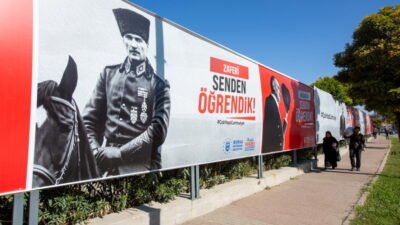 Bursa Büyükşehir Belediyesi, kentin dört bir tarafını ‘Senden Öğrendik’ temalı