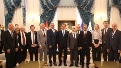 Türkiye Belediyeler Birliği (TBB) ve İstanbul Belediye Başkanı Ekrem İmamoğlu,