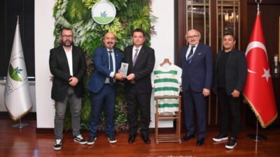 TSYD Bursa Şubesi yönetimi Osmangazi Belediye Başkanı Erkan Aydın’ı makamında