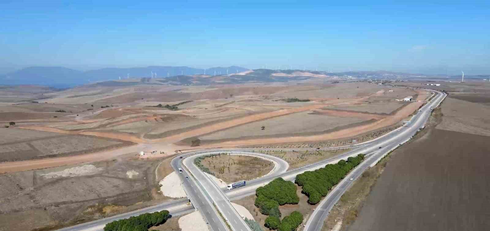 Bir çok insanın güvenli yatırım olarak gördüğü altının, arazi yatırımına