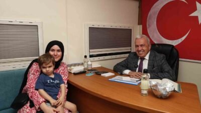 Nilüfer Belediye Başkanı Şadi Özdemir, mahalle buluşmalarına başladı. “Şadi Başkan