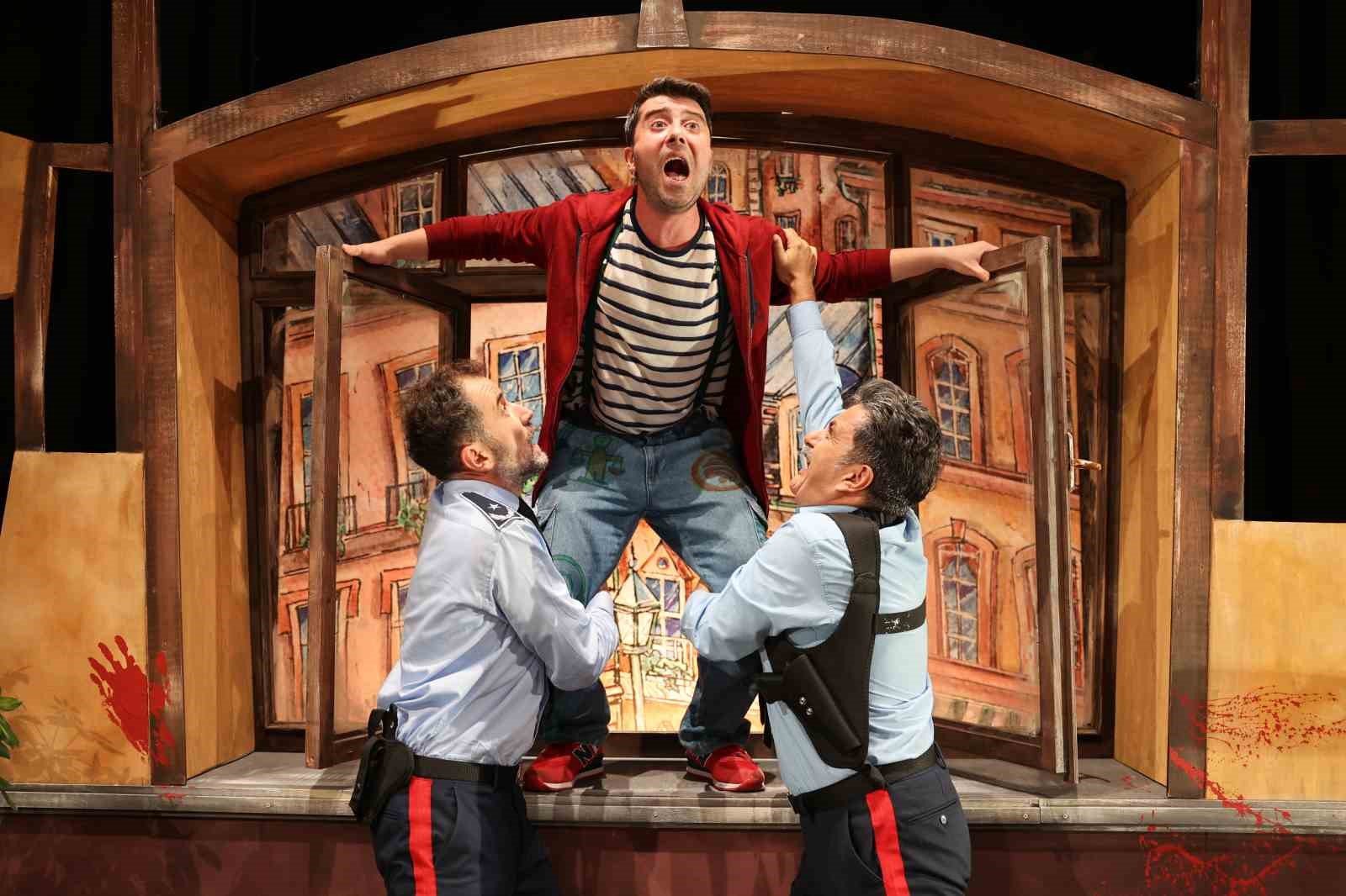 Bursa Büyükşehir Belediyesi Şehir Tiyatrosu, yeni sanat sezonuna ‘Bir Anarşistin