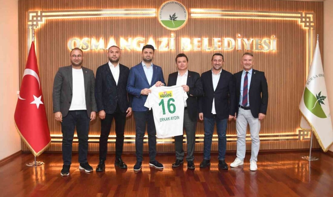 Bursaspor Başkanı Enes Çelik ve Yönetim Kurulu Üyeleri, Osmangazi Belediye