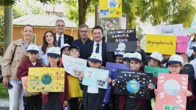 Osmangazi Belediyesi, 4 Ekim Dünya Hayvanları Koruma Günü için kutlama